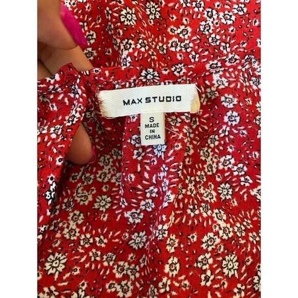 MAX Studio BNWOT Red Floral Ruched Sleeve Blouse Women Sz Small - Picture 4 of 5